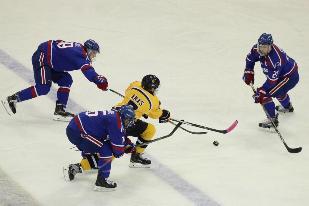 Quinnipiac mens hockey ties UMass-Lowell 3-3