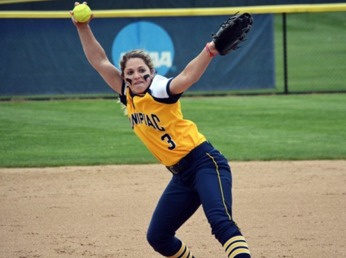 On+the+cusp+of+playoffs%2C+Quinnipiac+softball+splits+series+with+Canisius