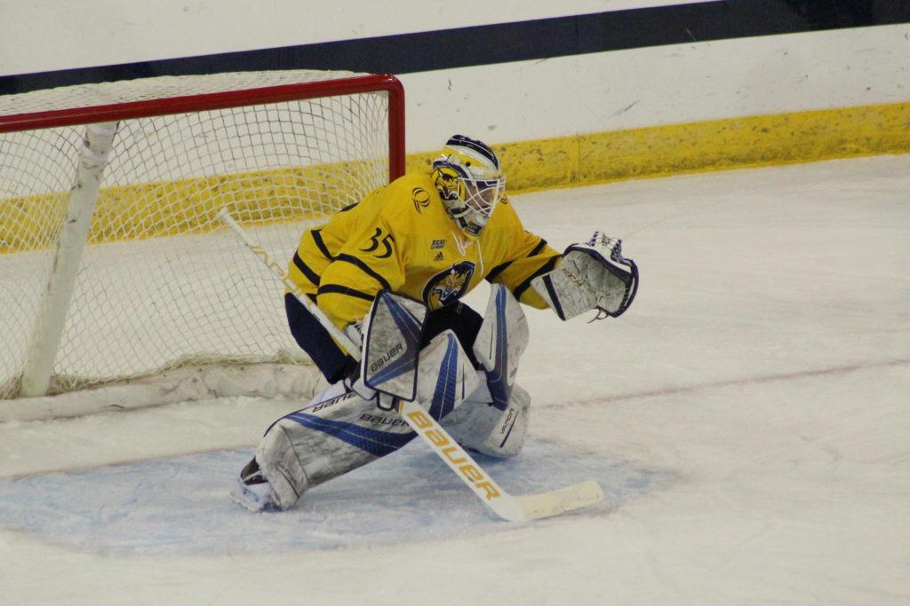 Quinnipiac mens ice hockey falls to Maine 5-3