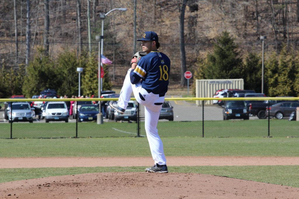 Quinnipiac baseball splits double header, gets no-hit in game two against Iona